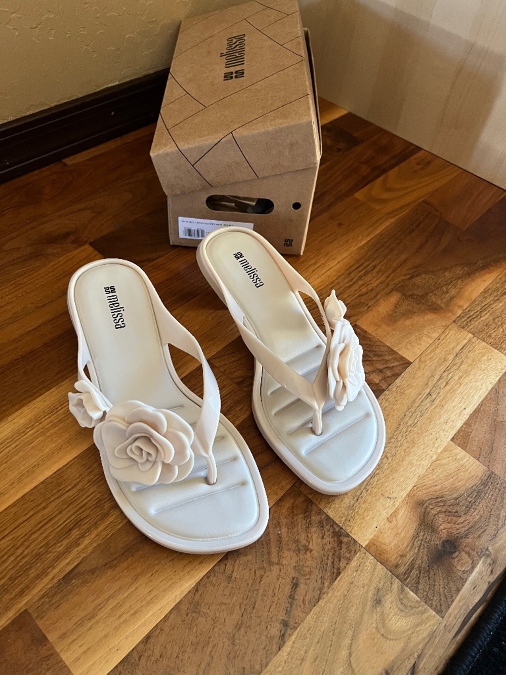 Melissa kitty sandals like new